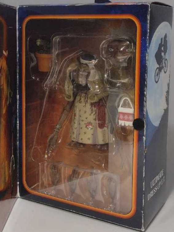 E.T. - Dress Up - Neca action figure collectible - Main Image 3