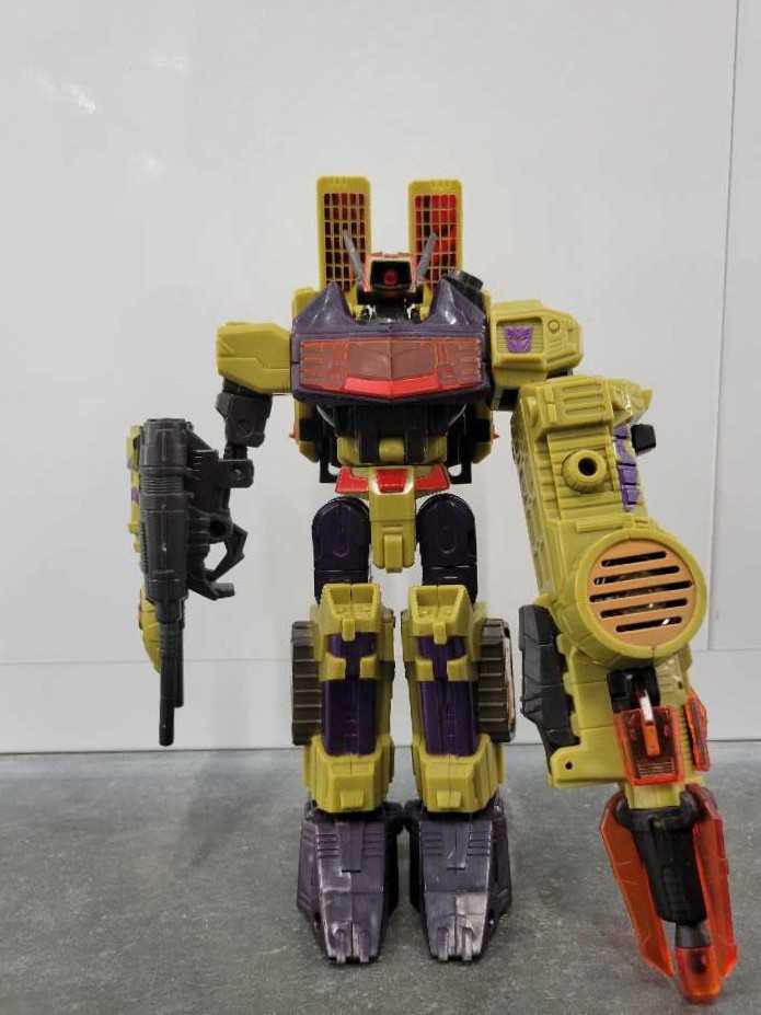 Six Shot - Hasbro (Energon) action figure collectible - Main Image 2