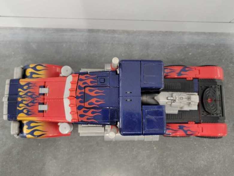 Optimus Prime Leader 6th Truck Mode  - Hasbro (Movie) action figure collectible - Main Image 2