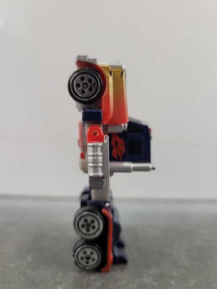 Optimus Prime Spychanger - Takara (Movie) action figure collectible - Main Image 4