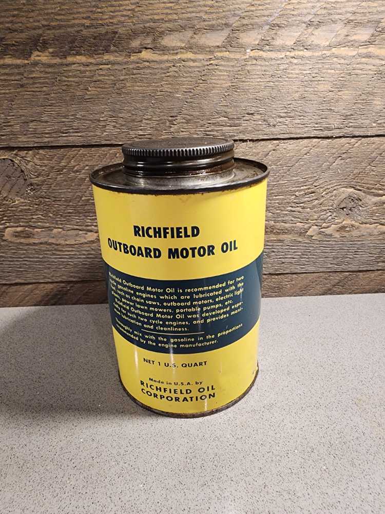 Richfield Outboard Motor Oil (49)  action figure collectible - Main Image 3