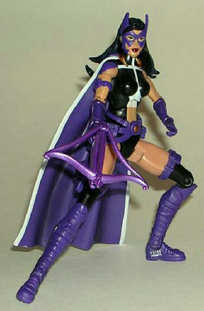 DC Signature Collection - Huntress - Mattel (DC) action figure collectible [Barcode 41142035] - Main Image 2