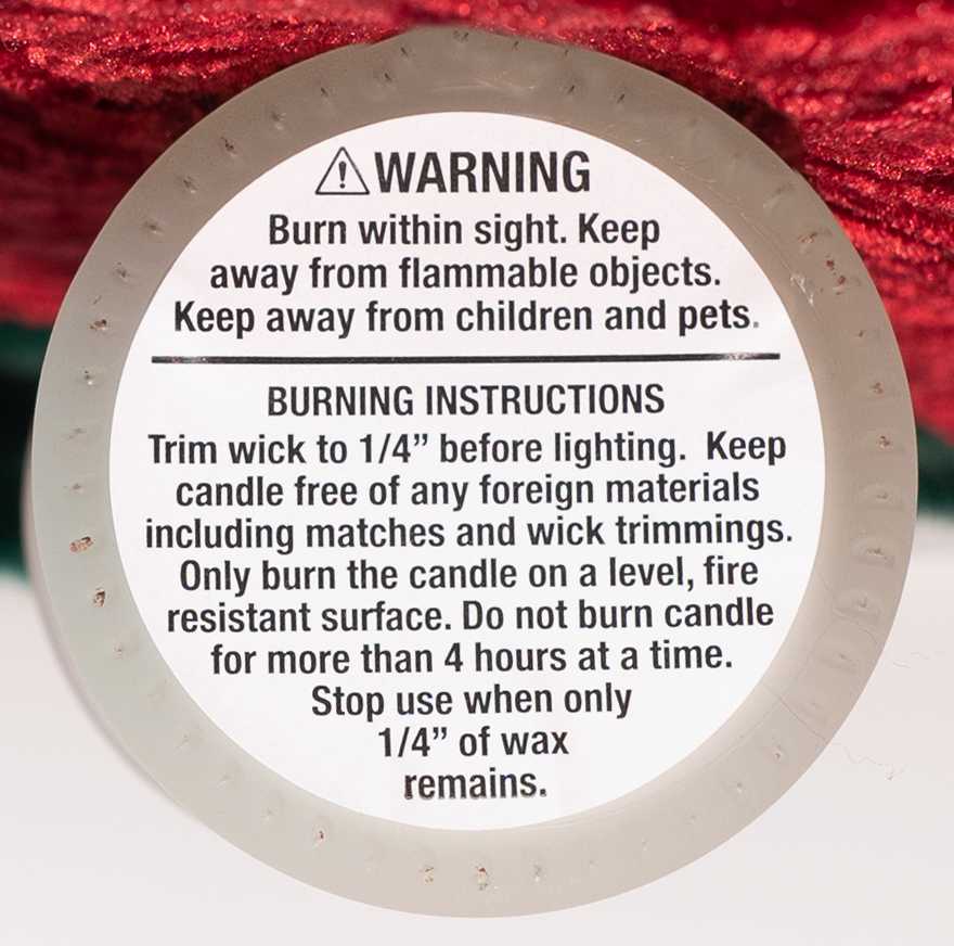 CANDLE: Christmas Witch City Wicks Ghost Of Yule 20022 - Witch City Wicks (Christmas Candles) action figure collectible - Main Image 2