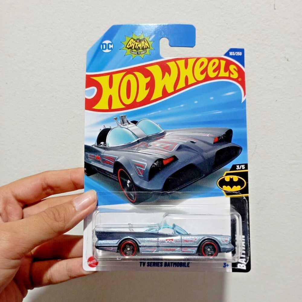 Hot wheels TV series Batmobile 3/5  action figure collectible - Main Image 2