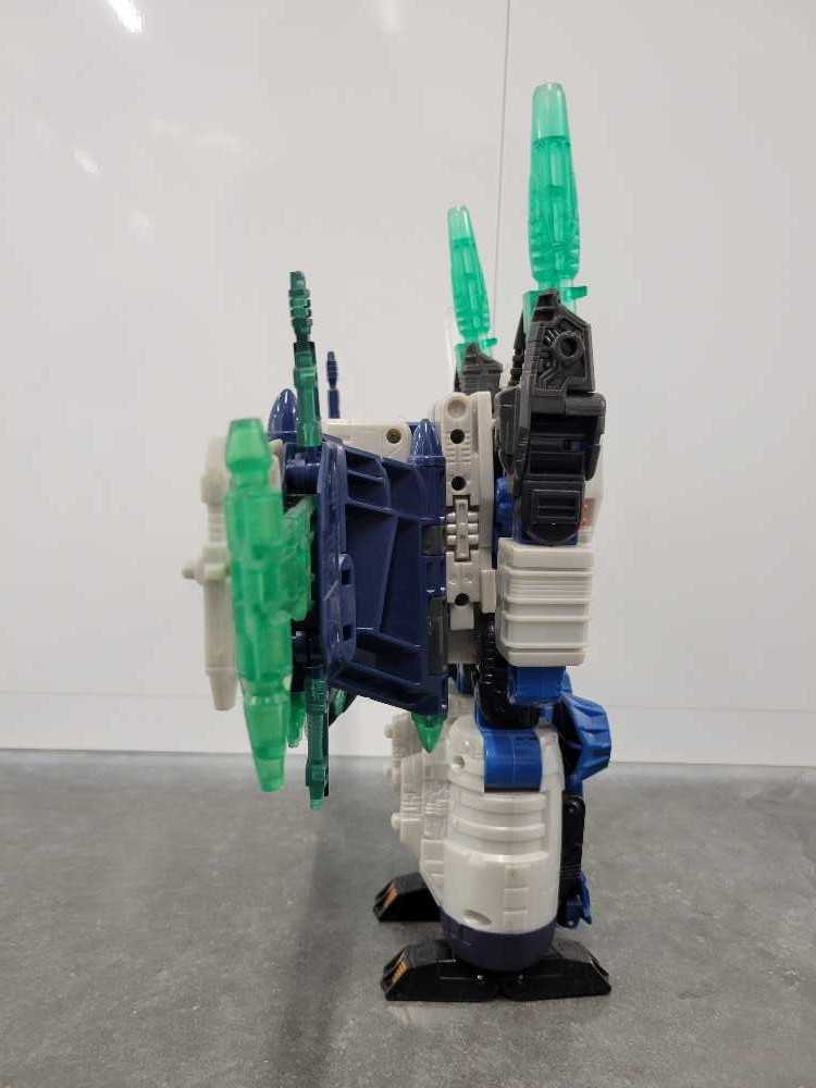 Megatron 1st Leader  - Hasbro (Energon) action figure collectible - Main Image 3