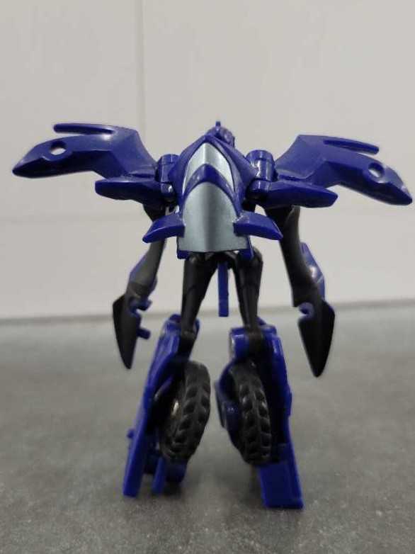 Arcee Cyberverse  - Hasbro (Prime) action figure collectible - Main Image 3
