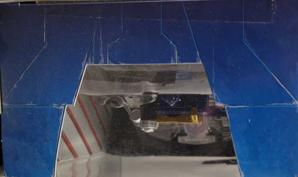 Soundwave With Laserbeak Boxed - Hasbro (Titanium) action figure collectible - Main Image 2