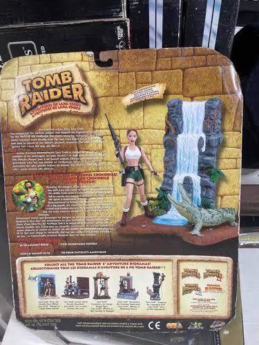 Tomb Raider (Escapes The Powerful Cocodrilo) - Playmates (Tomb Raider) action figure collectible - Main Image 2
