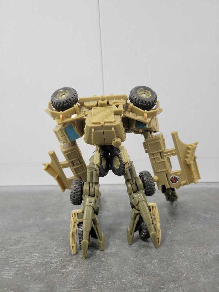 Bonecrusher 3rd Robot Mode - Hasbro (Movie) action figure collectible - Main Image 4