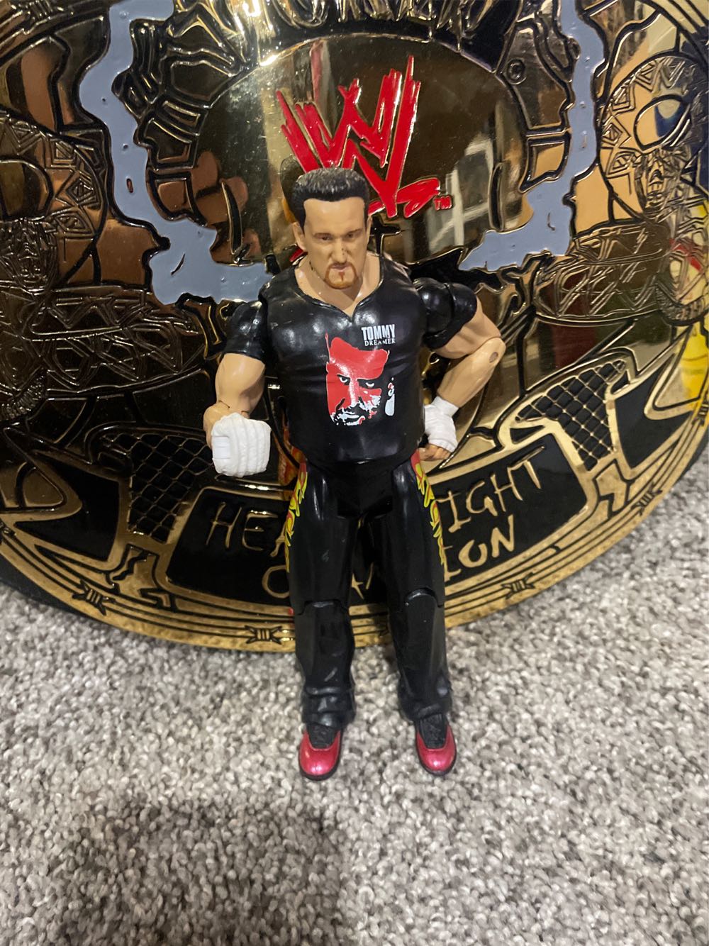 Paz Viszla Carbonized