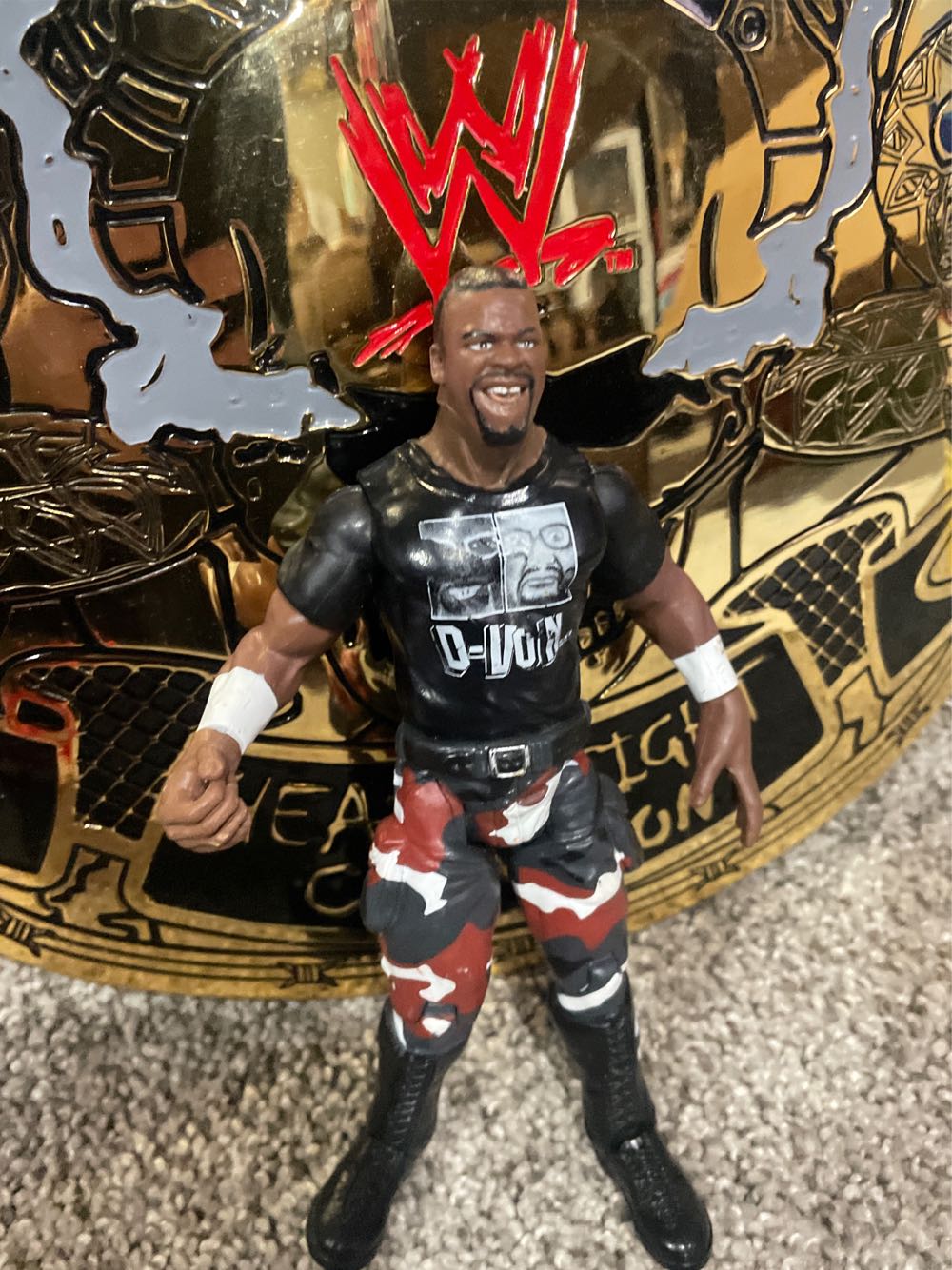 Don Mattingly Baseball Superstar Statue