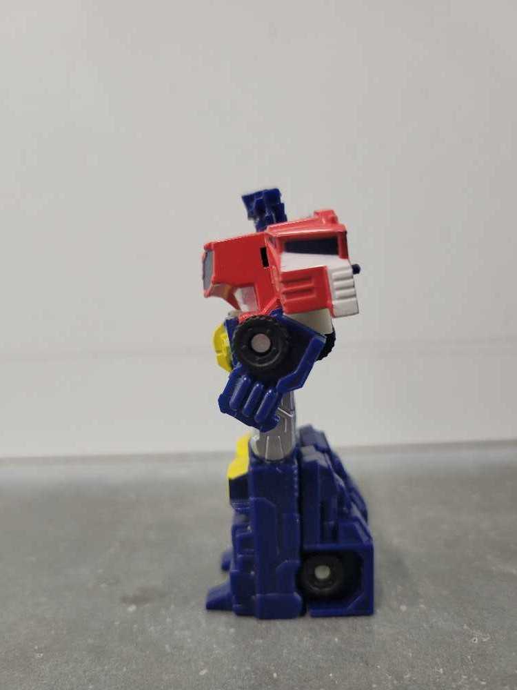 Optimus Prime Legends 2nd Robot Mode  - Hasbro (Cybertron) action figure collectible - Main Image 4