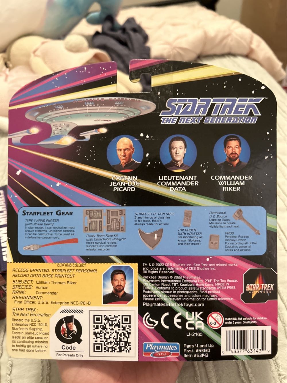 Commander William Riker - Star Trek: The Next Generation 2022 - Playmates (Star Trek: The Next Generation) action figure collectible [Barcode 043377631439] - Main Image 2