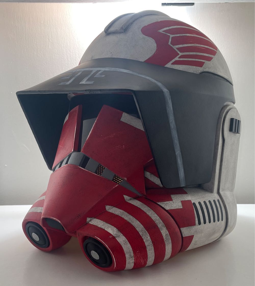 Commander Thorn Helmet - Samoilovart action figure collectible - Main Image 3