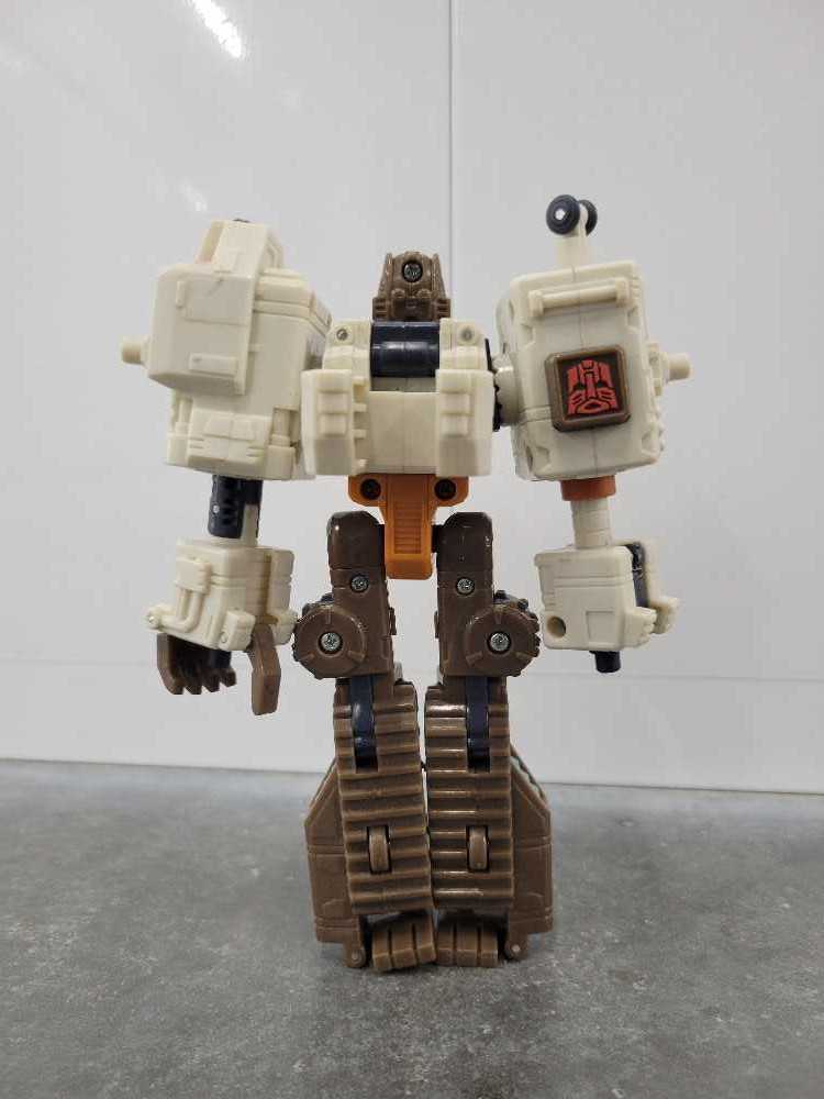 Hoist With Refute 2nd - Hasbro (Armada) action figure collectible - Main Image 4