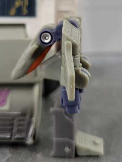 Ramjet With Tidal Wave - Hasbro (Energon) action figure collectible - Main Image 2