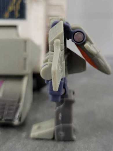 Ramjet With Tidal Wave - Hasbro (Energon) action figure collectible - Main Image 4