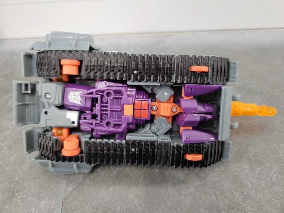 Galvatron Tank Mode - Hasbro (Universe 2.0) action figure collectible - Main Image 4