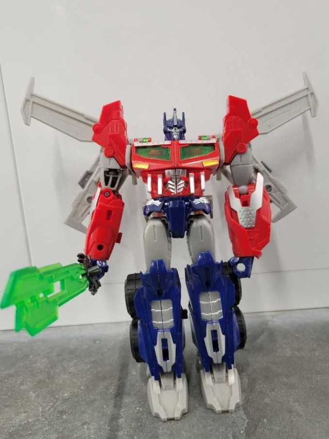 Optimus Prime Voyager Robot Mode Missing 2 Missiles - Hasbro (Prime Beast Hunters) action figure collectible - Main Image 2