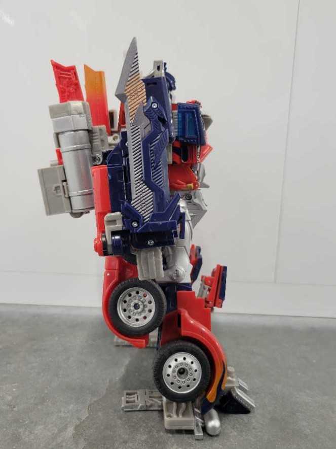 Optimus Prime Premium Robot Mode  - Hasbro (Movie) action figure collectible - Main Image 3