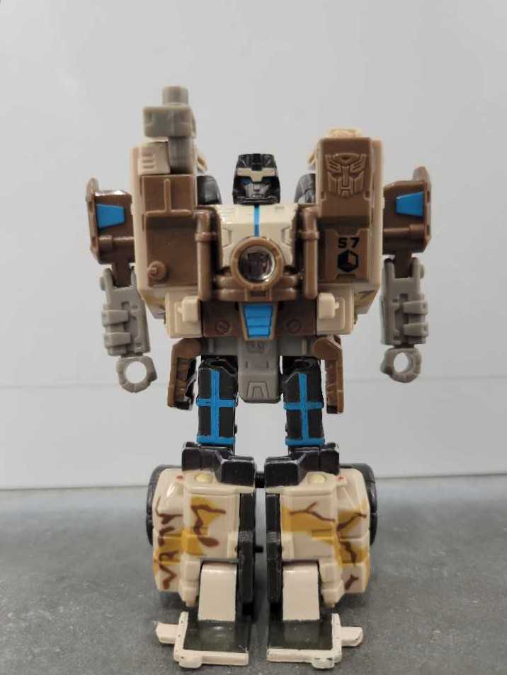 Crosshairs Missing Chips Energon Star - Hasbro (Movie) action figure collectible - Main Image 2