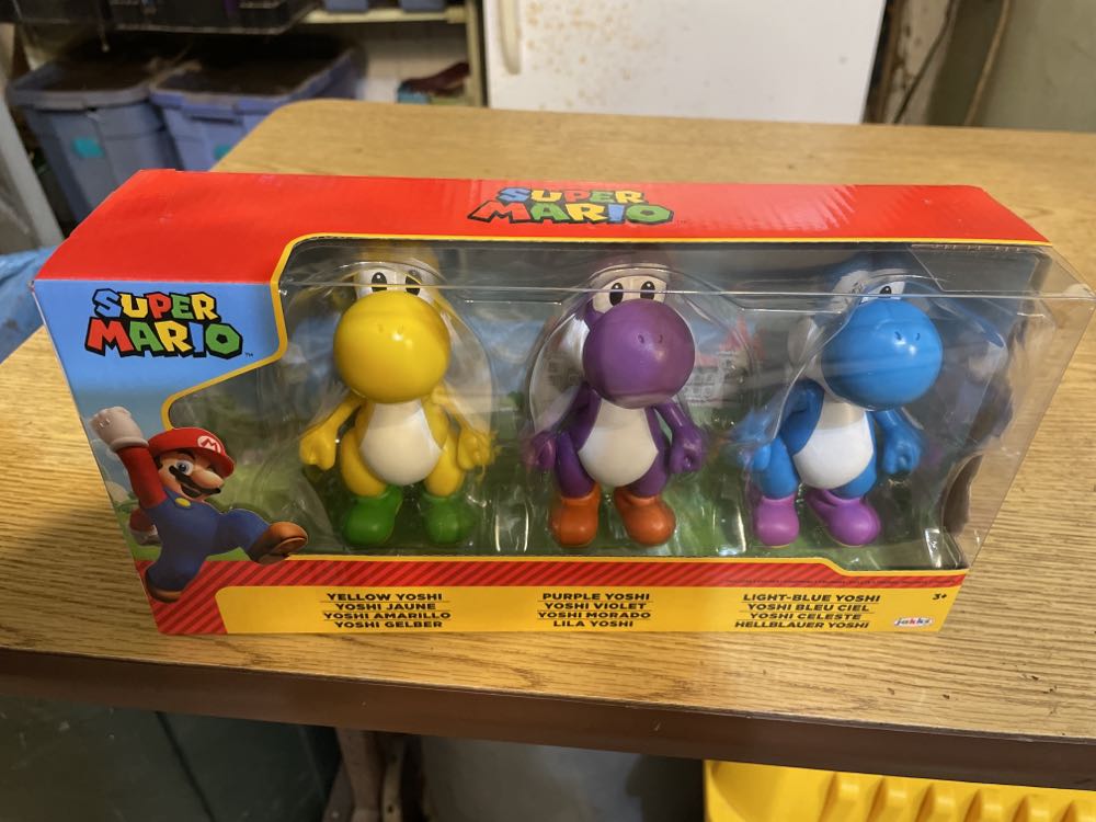 Super Mario: Yoshi Pack 3 - Jakks Pacific, Inc action figure collectible [Barcode 192995413832] - Main Image 4