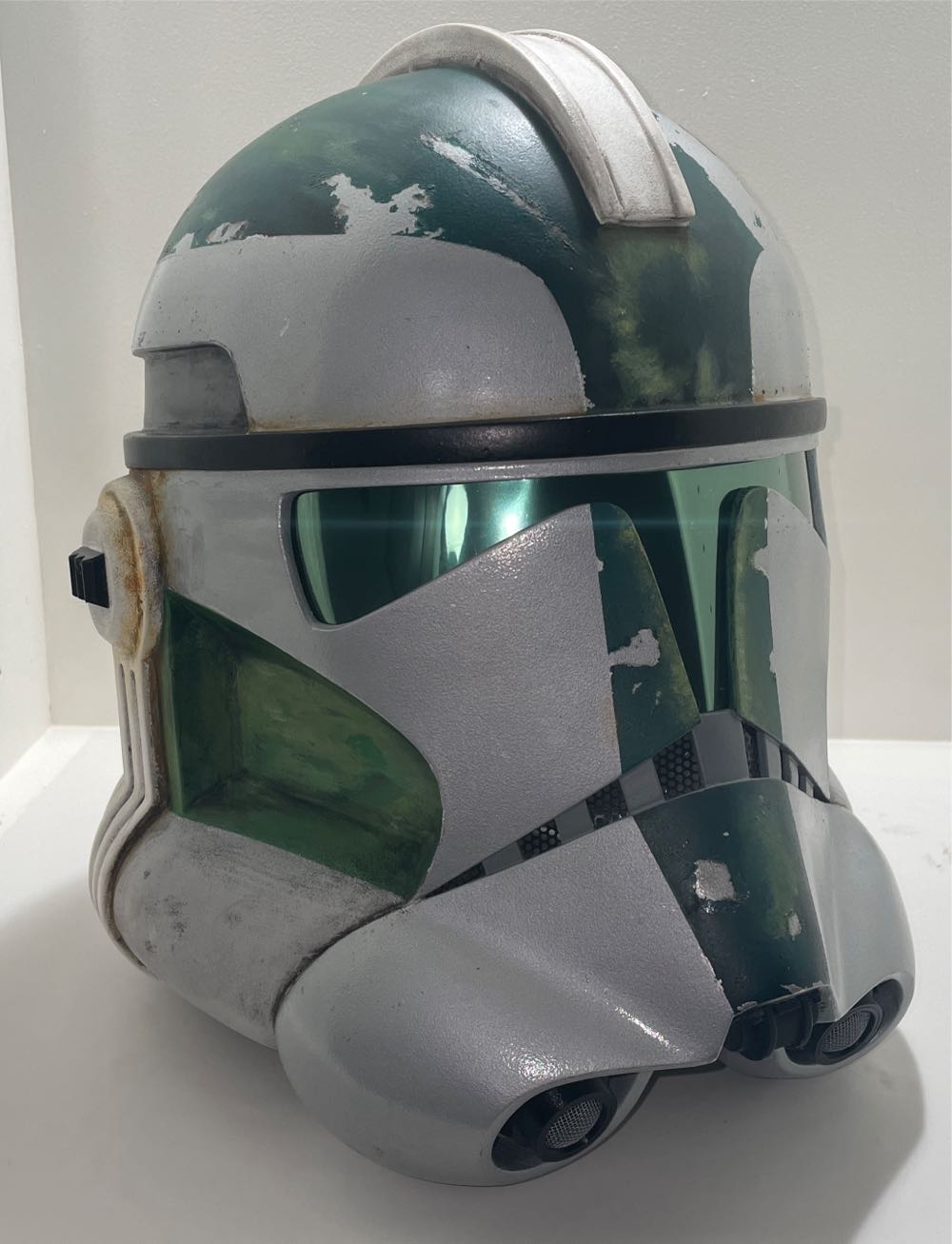 Commander Gree Helmet - Samoilovart action figure collectible - Main Image 2