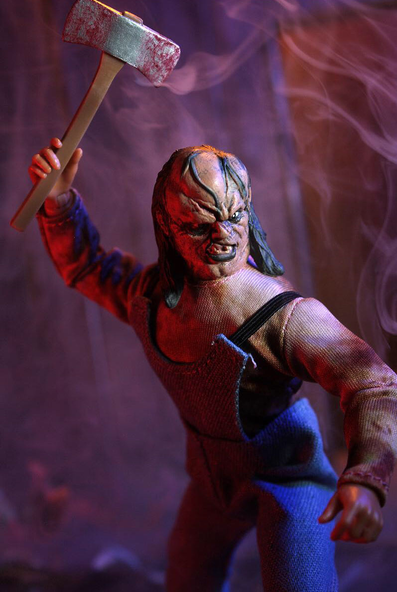 Victor Crowley - MEGO Corp. (Hatchet (2006)) action figure collectible [Barcode 850033232837] - Main Image 4