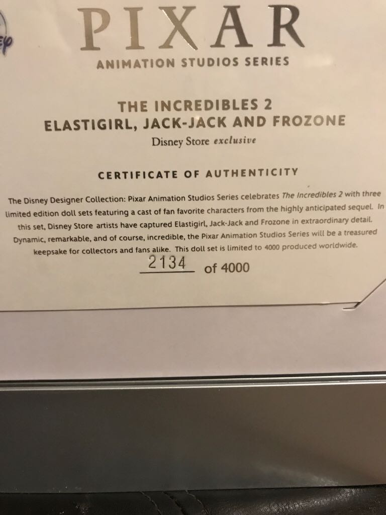 Frozone. The Incredibles 2, Elastagirl, Jack-Jack, and Frozone Disney Store Exclusive - The Disney Store (The Incredibles 2) action figure collectible [Barcode 460037595205] - Main Image 2