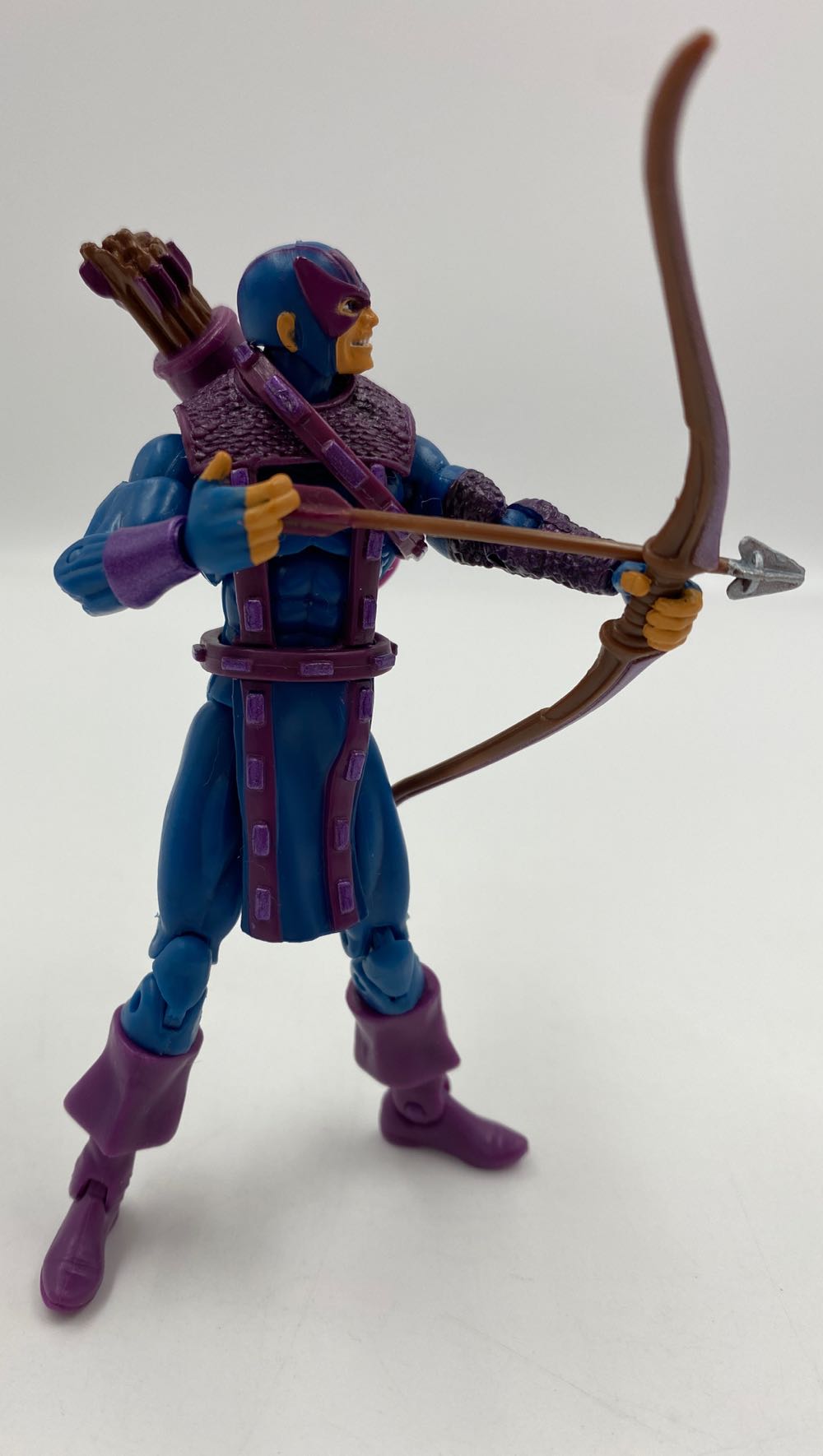 Marvel: Hawkeye - Hasbro (Marvel Infinite Series) action figure collectible - Main Image 2