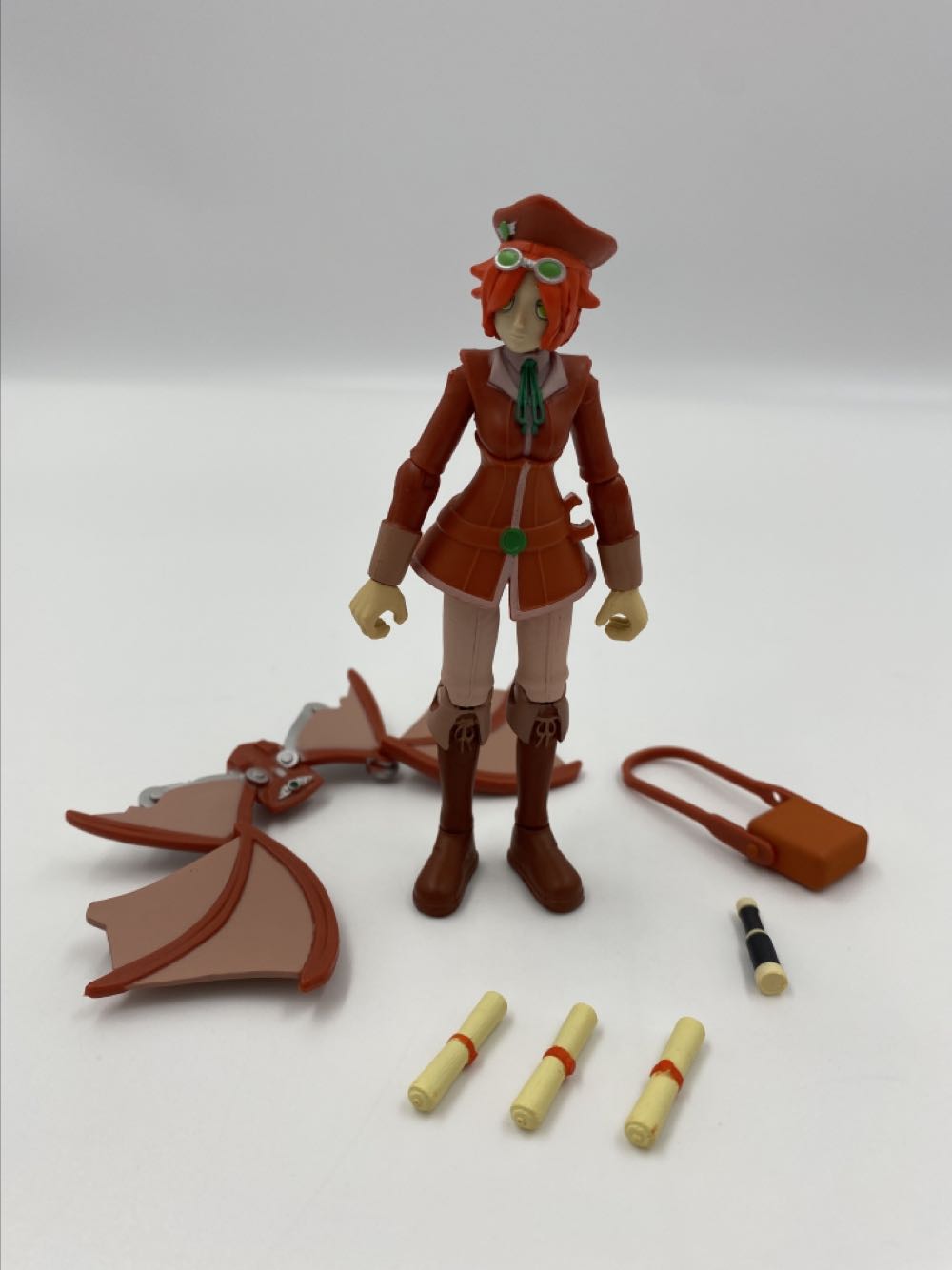 Roblox: Skylas, The Skyland Delivery Girl - Jazwares (Roblox Imagination Collection) action figure collectible - Main Image 2