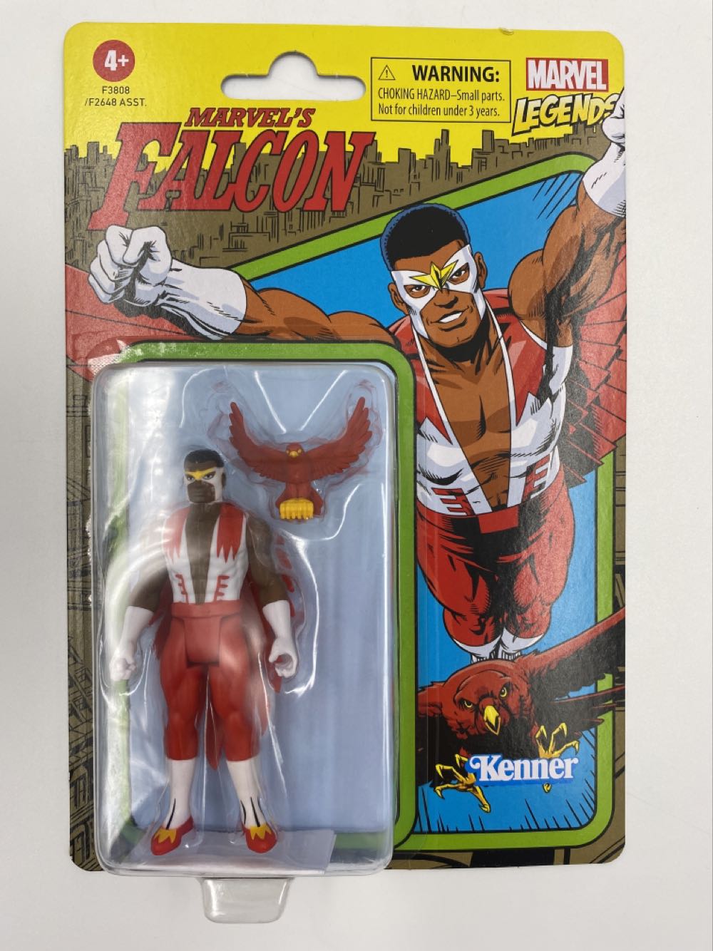 Marvel: Falcon w/Redwing - Kenner (Hasbro) (Marvel Legends) action figure collectible - Main Image 2