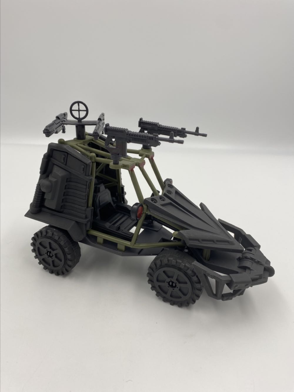 Final Faction: Arrow ATV w/Battle Ready conversion kit - Greenbrier International (Final Faction) action figure collectible - Main Image 2