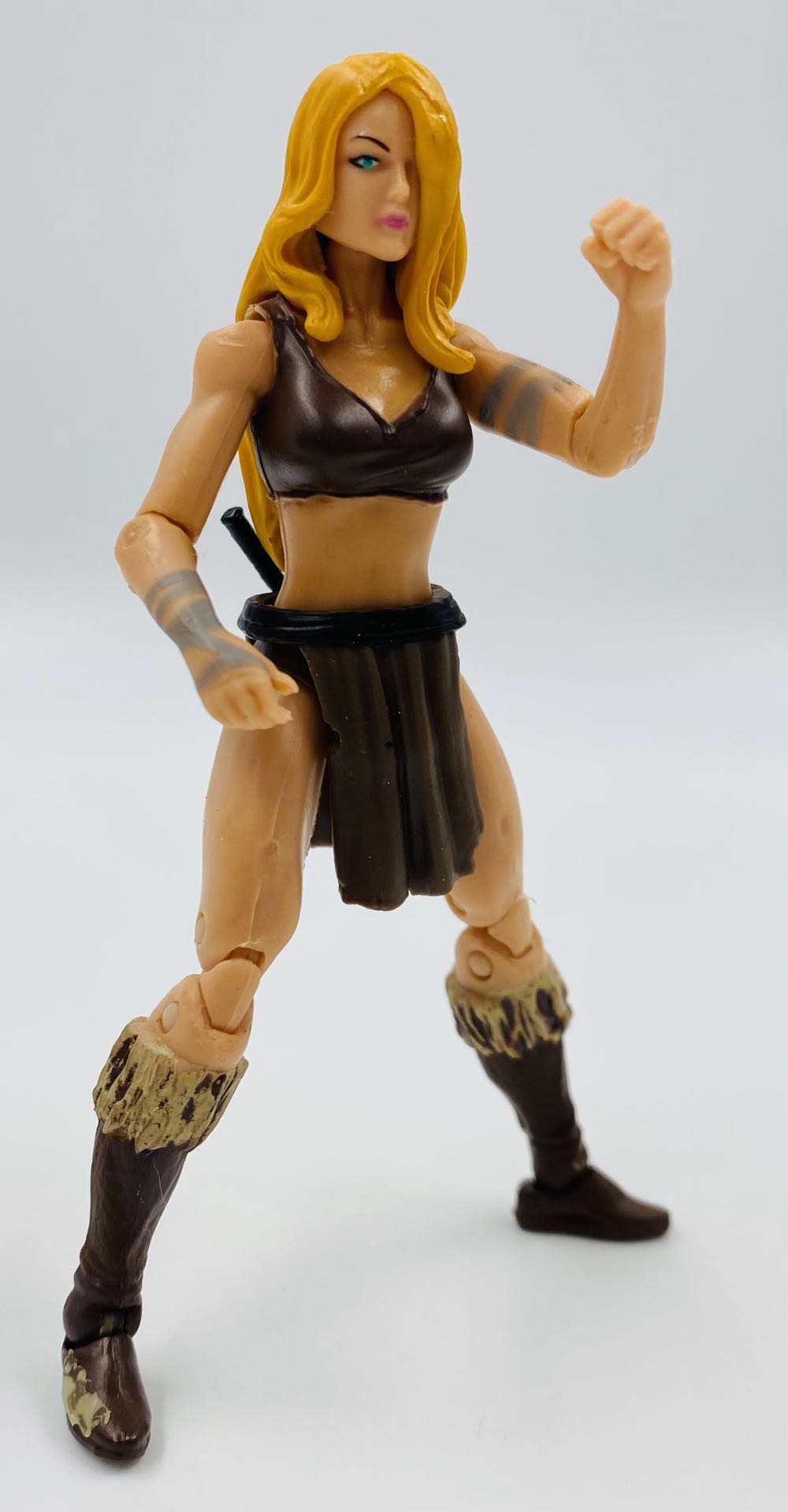 Marvel: Shanna - Hasbro (Marvel Infinite Series) action figure collectible - Main Image 2