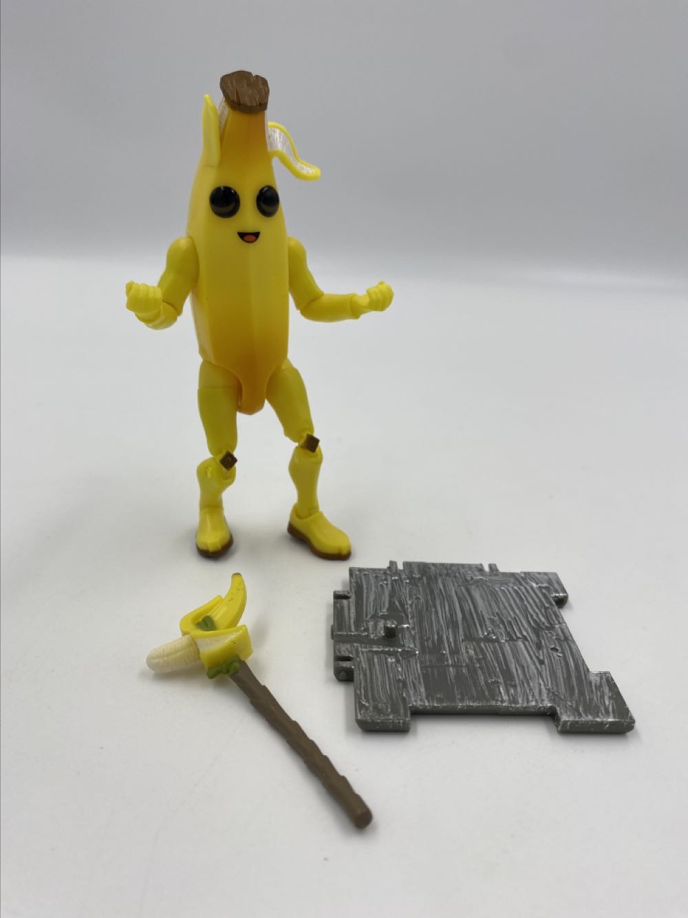 Fortnite: Peely - Jazwares (Solo Mode & Squad Mode) action figure collectible - Main Image 2