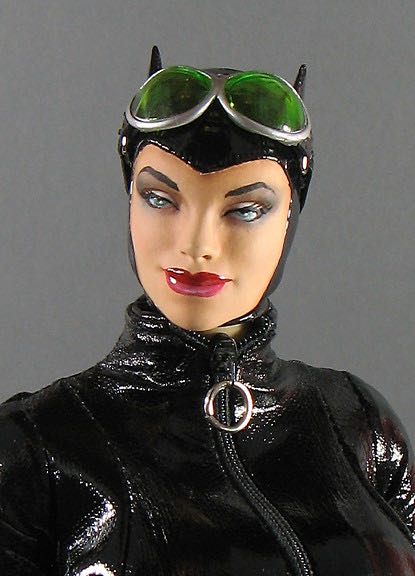 Catwoman 13” Deluxe Collector Figure - DC Direct (DC Comics) action figure collectible - Main Image 3