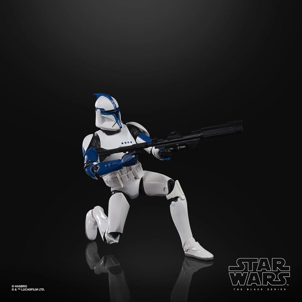 Clone Trooper Lieutenant (Phase I) - Disney / Hasbro (Star Wars) action figure collectible [Barcode 5010993750177] - Main Image 4