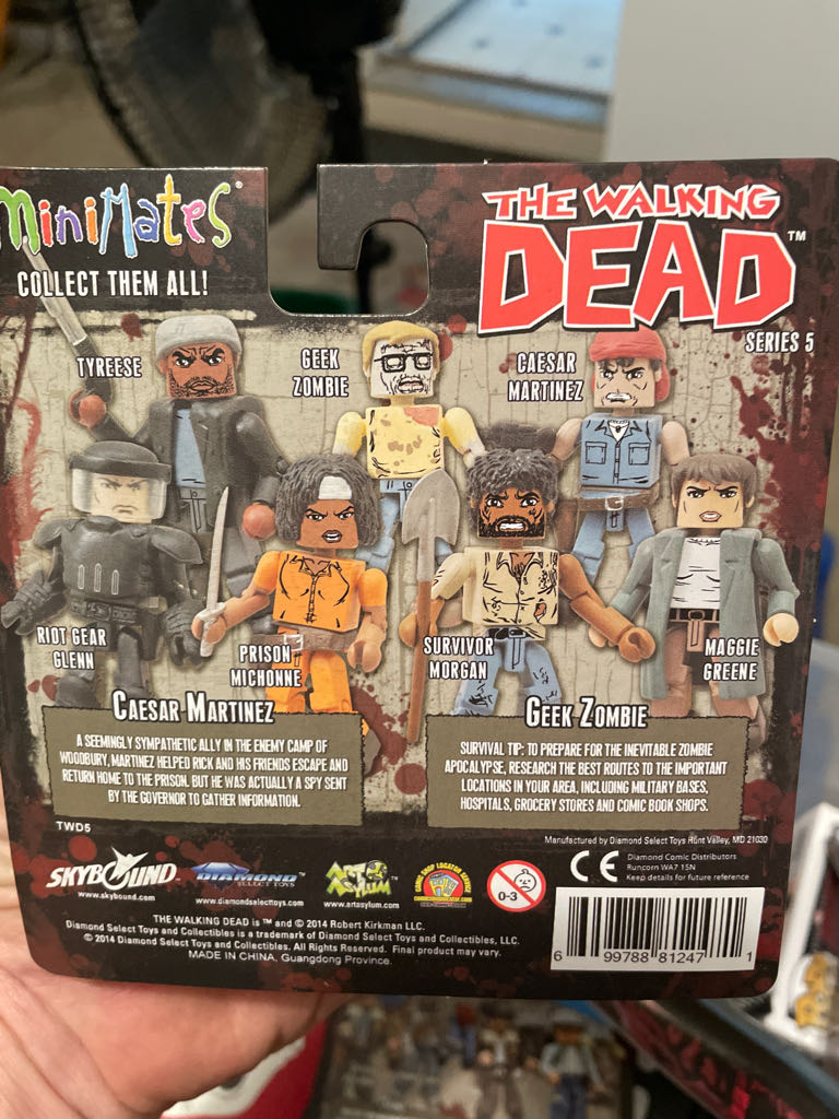 The Walking Dead - Art Asylum (Tv Series) action figure collectible [Barcode 699788812471] - Main Image 2