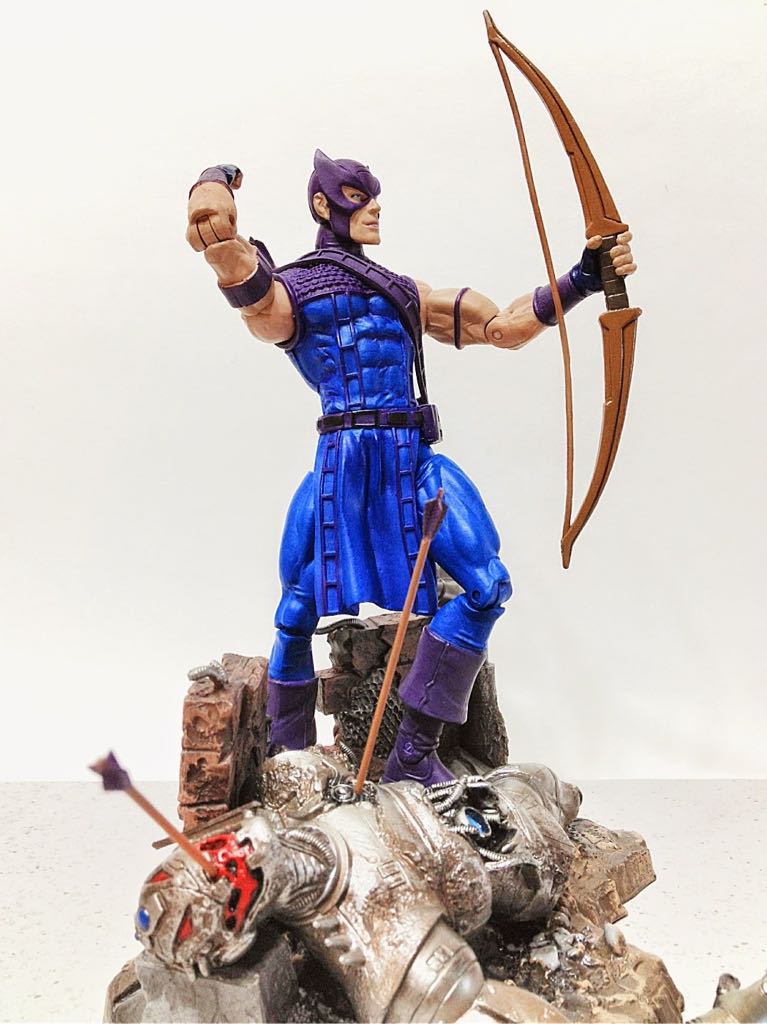 Marvel Select - The Avengers - Hawkeye - Diamond Select (Diamond Select The Avengers) action figure collectible - Main Image 2