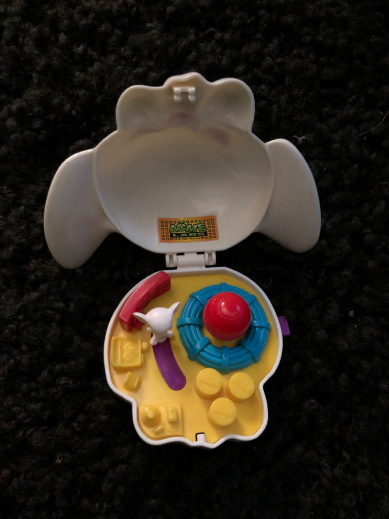 Pink And The Brain - Brain Head ACME Labs  action figure collectible - Main Image 2