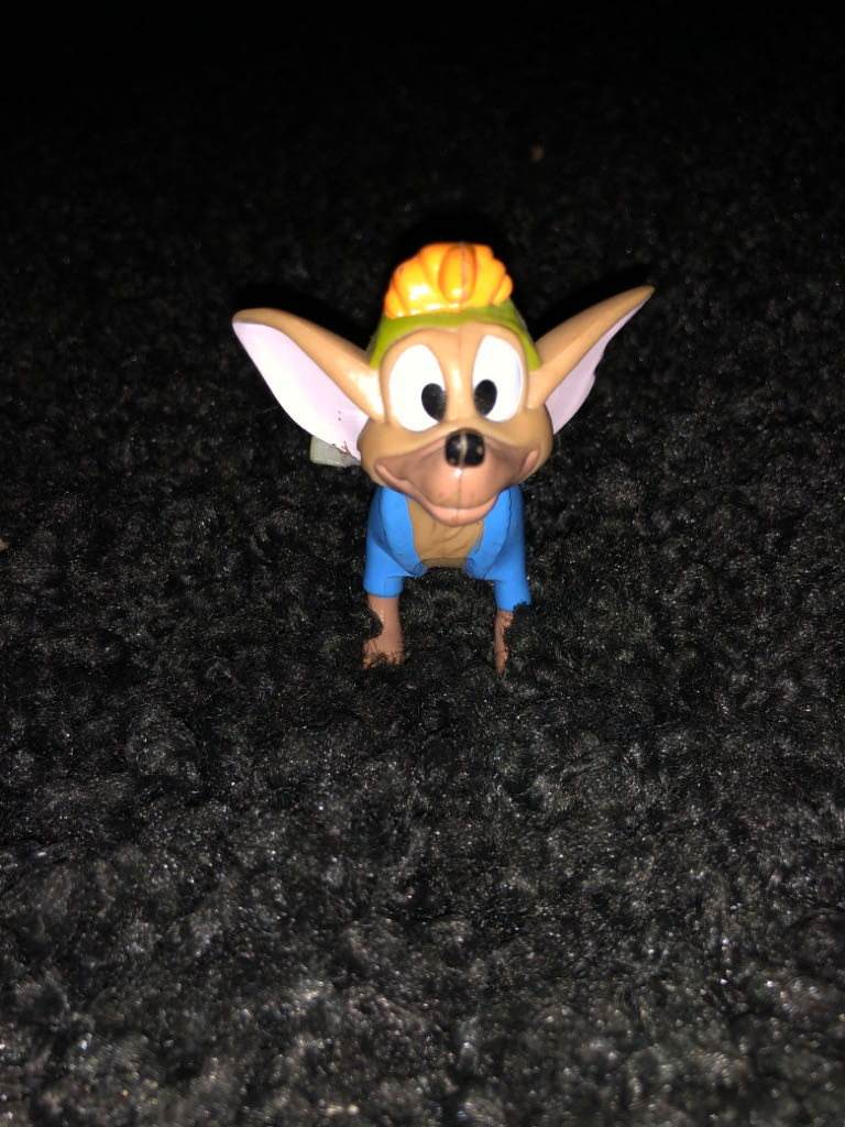 Oliver and Company - Tito - Burger King  action figure collectible - Main Image 1