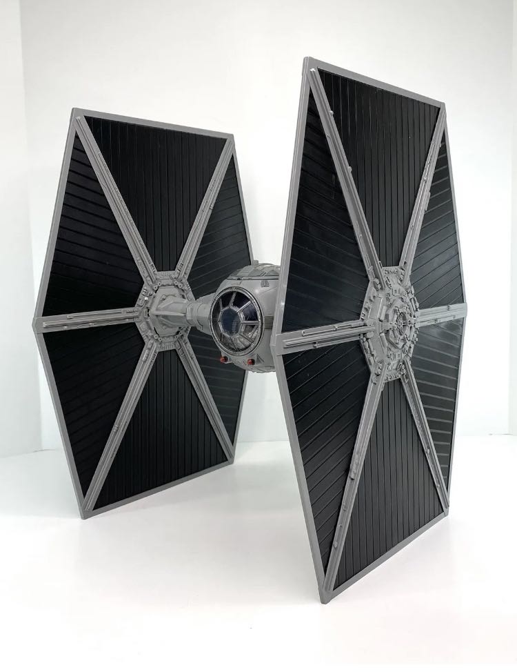 Imperial TIE Fighter With Imperial TIE Fighter Pilot TVC - Vehicles - Hasbro (Star Wars Episode IV: A New Hope) action figure collectible - Main Image 3