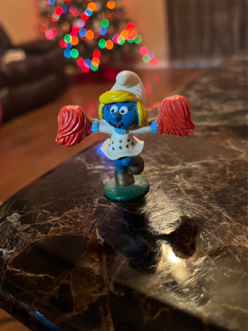 Cheerleading Smurfette (mcdonalds)  action figure collectible - Main Image 1