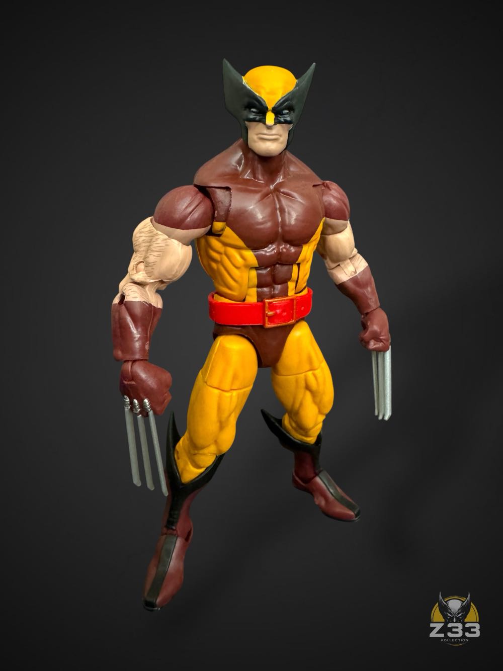 Marvel Legends (2011-????) (Retro01x03) Wolverine - Hasbro (Marvel Legends Retro) action figure collectible - Main Image 3