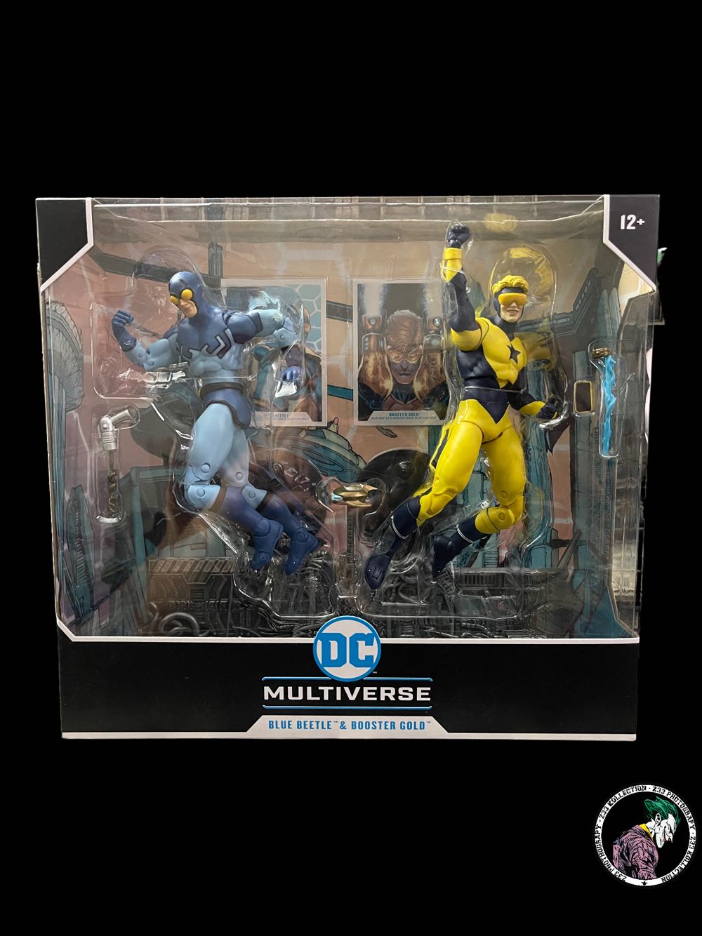 Blue Beetle (McFarlane) - McFarlane Toys (DC comics: Blue And Gold) action figure collectible - Main Image 3