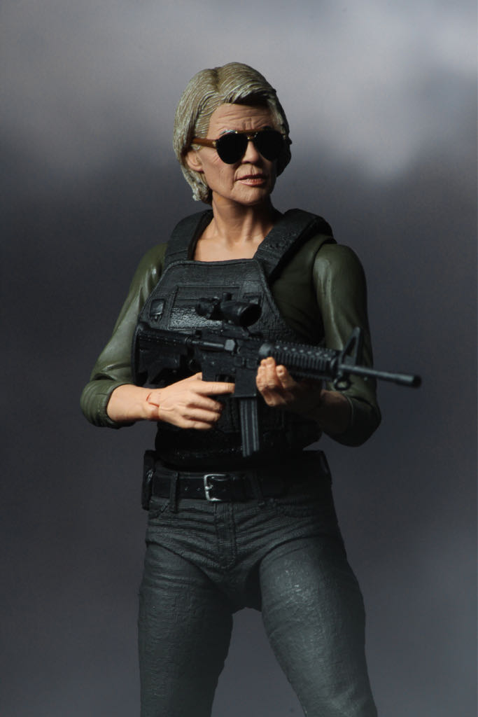 Terminator Dark Fate: Sarah Connor - Neca (Terminator) action figure collectible - Main Image 2