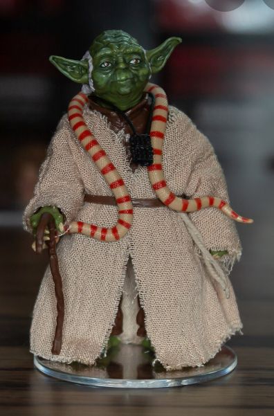 Yoda - Disney / Hasbro (Star Wars: The Black Series Archive) action figure collectible - Main Image 2