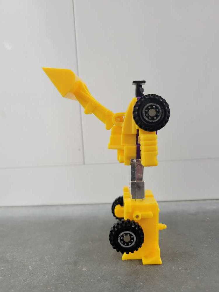 Scrapper  - Hasbro (Generation 2) action figure collectible - Main Image 3