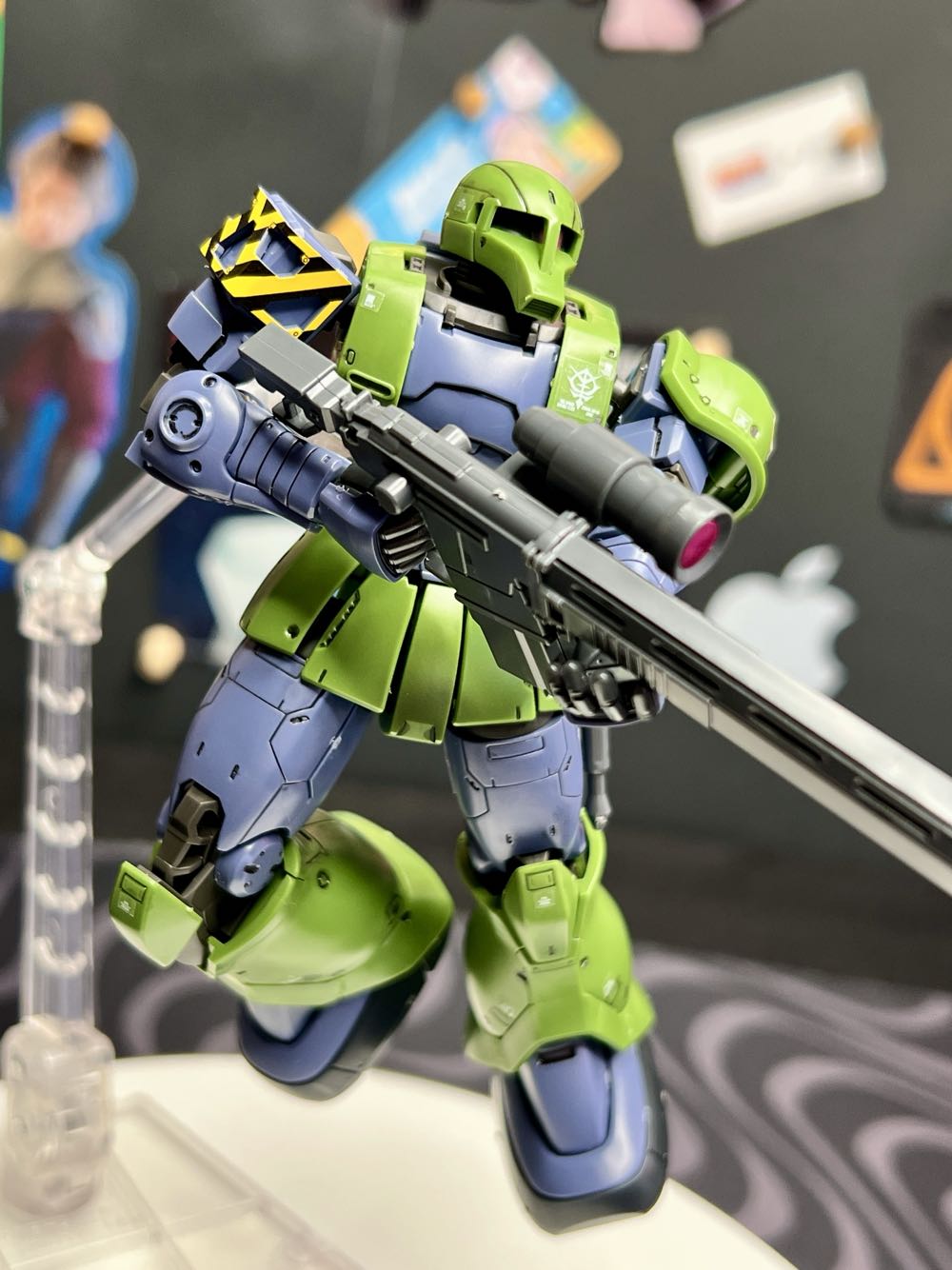 Zaku I MS-05 (HG) - Bandai (High-Grade) action figure collectible - Main Image 4