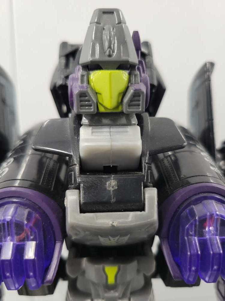 Stormcloud Robot Mode - Hasbro (Universe 2.0) action figure collectible - Main Image 1